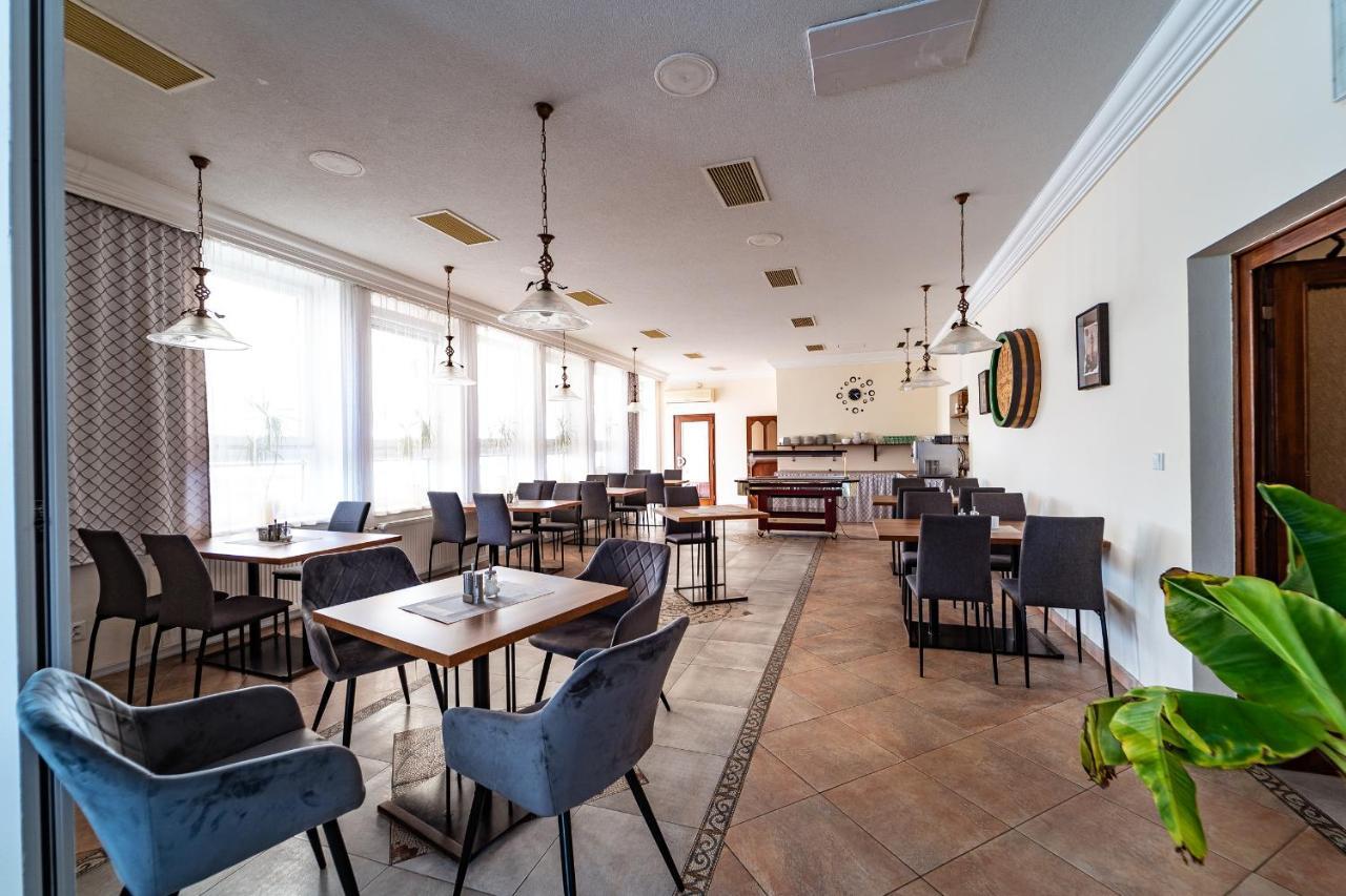 Hotel Panorama Плзень Екстер'єр фото