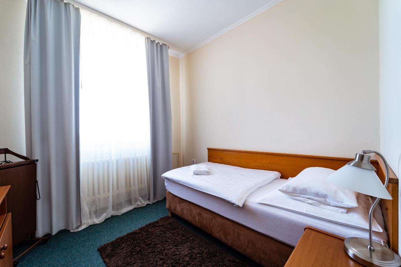 Hotel Panorama Плзень Екстер'єр фото