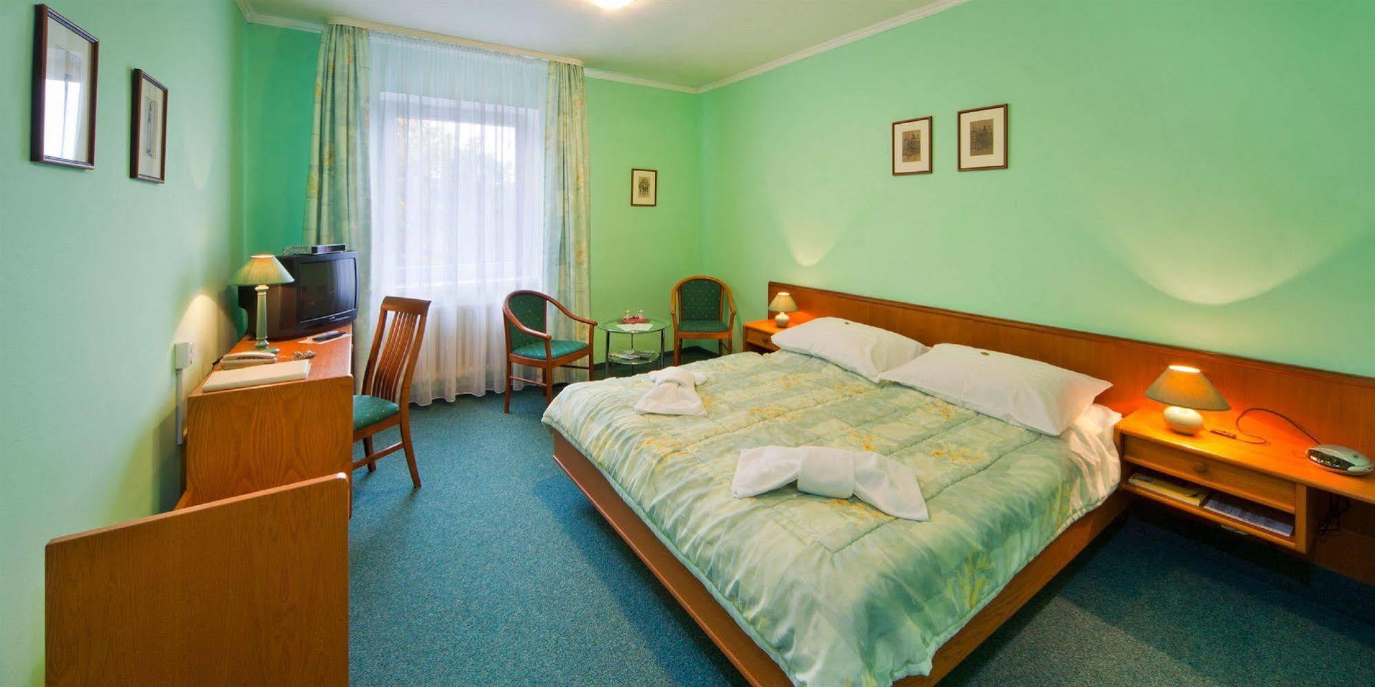Hotel Panorama Плзень Екстер'єр фото